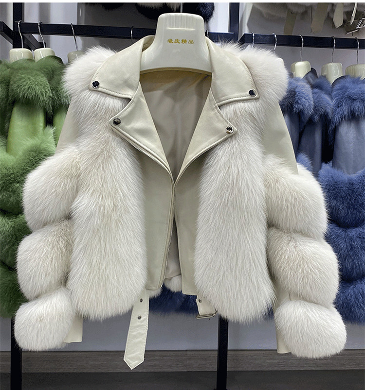Winter Fashion Animal Fur Coat Warm Plus Size Customize Women Winter Coat  Fluffy Fox Fur Coat Women
