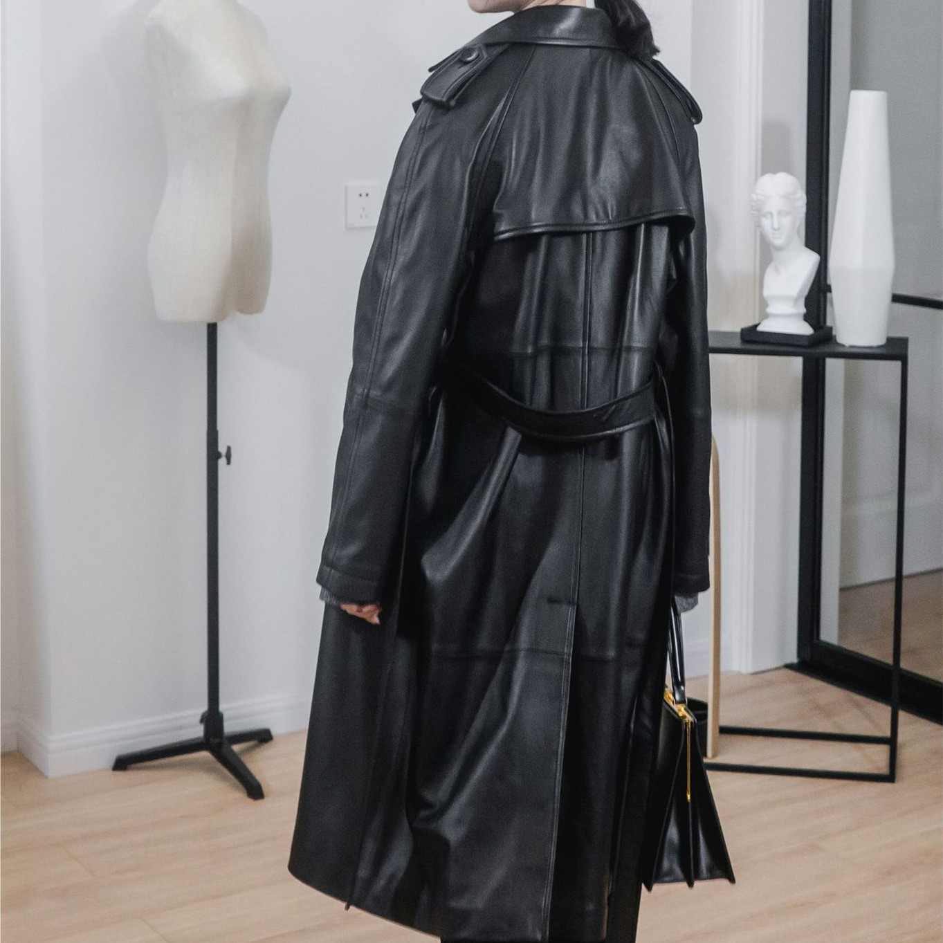 Wholesale Elegant Women Genuine Leather Fancy Real Sheepskin Leather Coat For Ladies Sexy Long Jacke