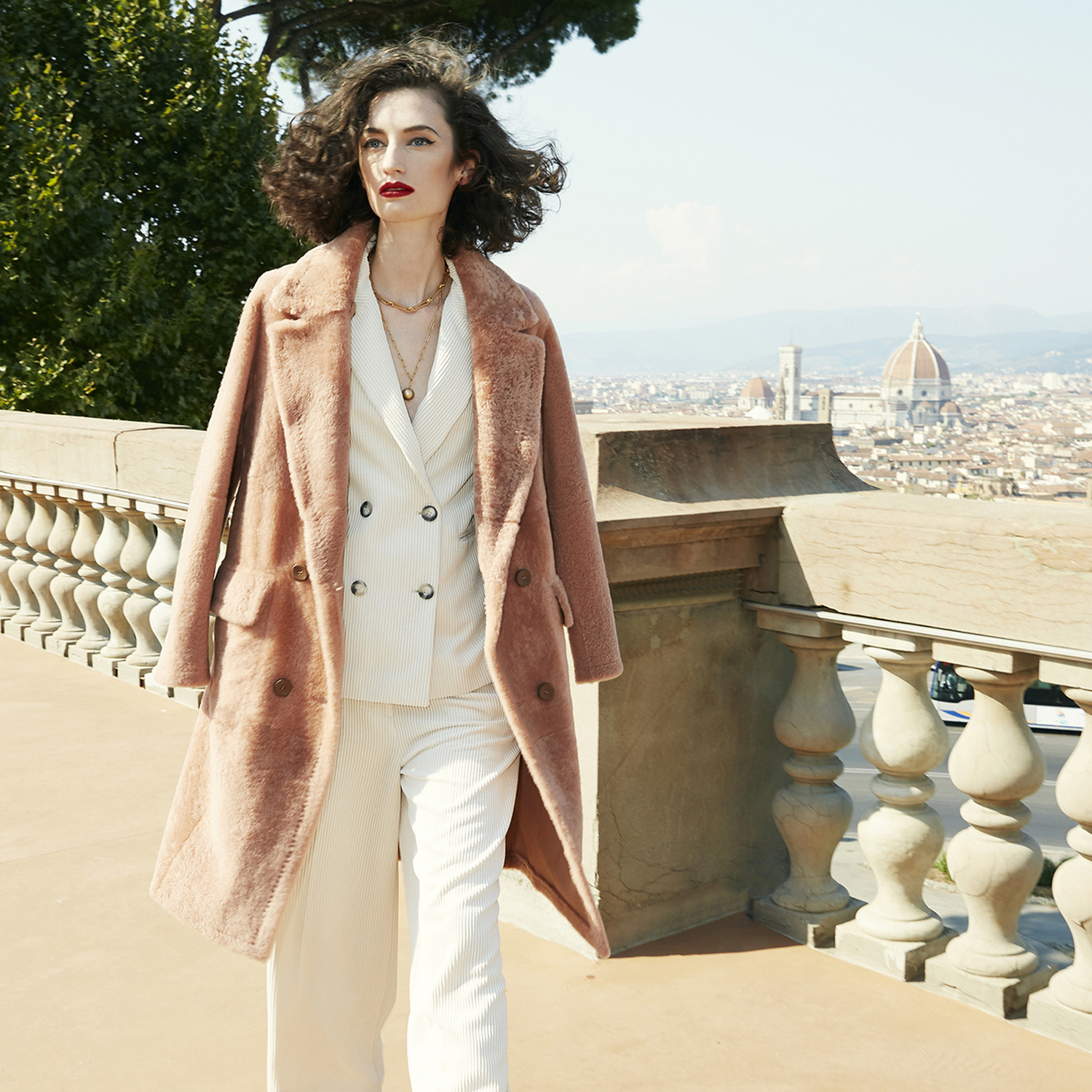 Luxury made in Italy genuine leather double-breasted reversible pink shearling coat with lapel colla