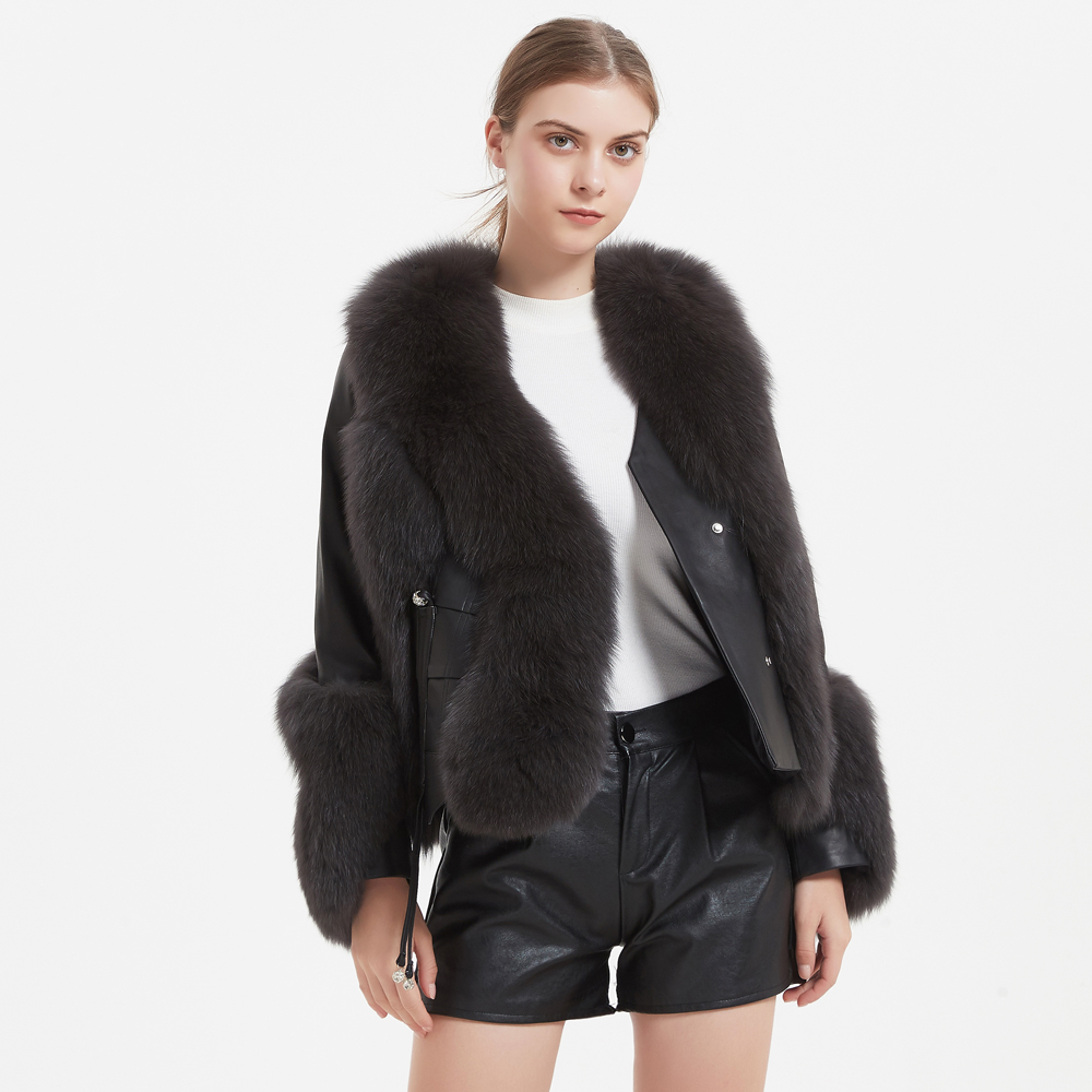 Fox fur Large fur collar Women's winter clothes keep warm Sheepskin coat White duck down included
