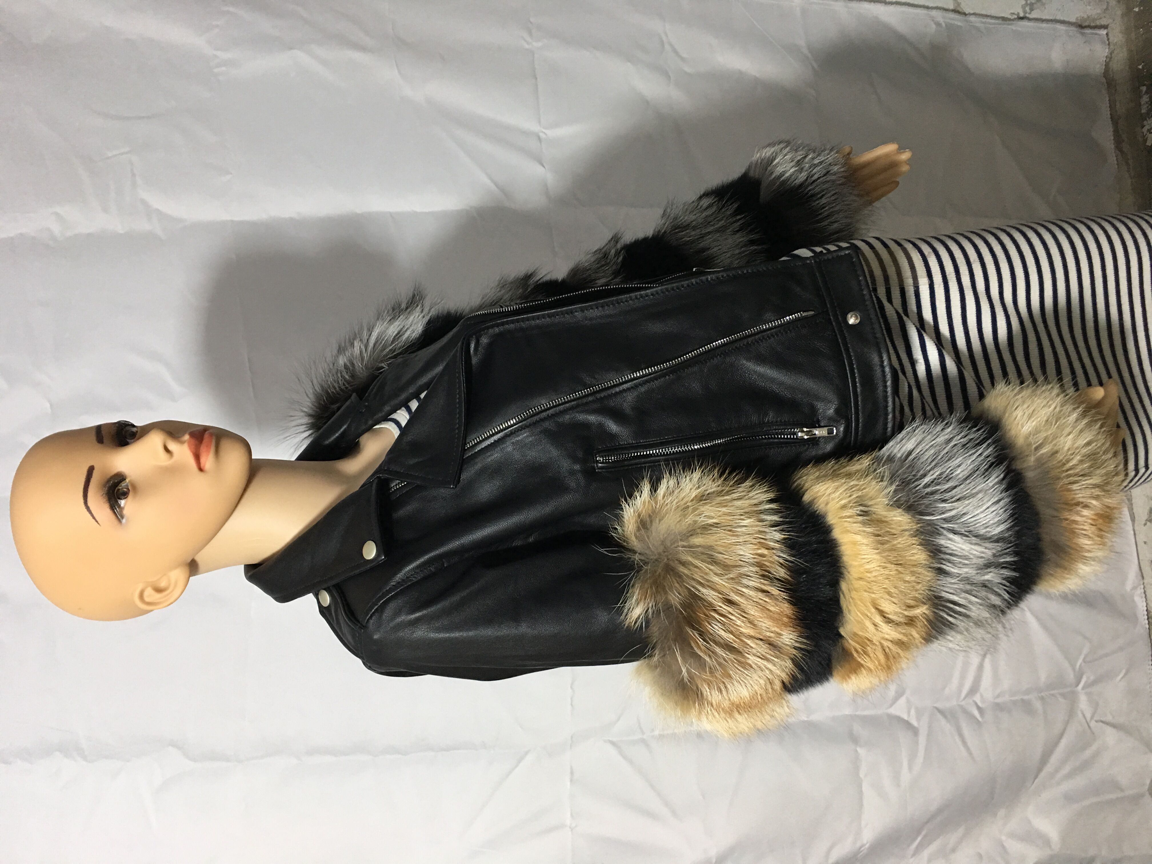 Fox Fur Sheepskin Jacket Short Leather Coat Fur Coat Women's Coats