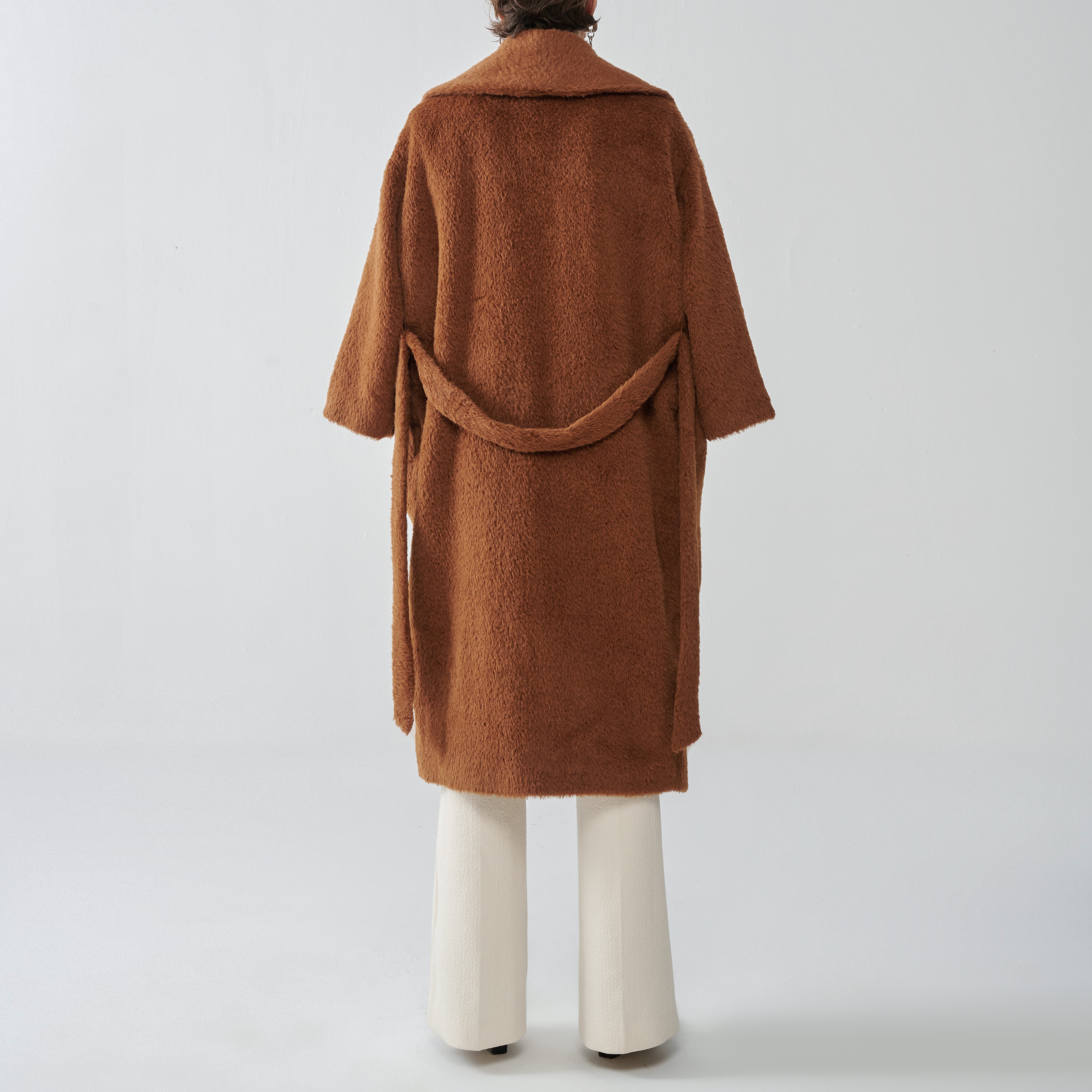 SURI ALPACA LONG COAT Feature Shell Material Clothing Length Closure Type Sleeve Style Collar Hooded