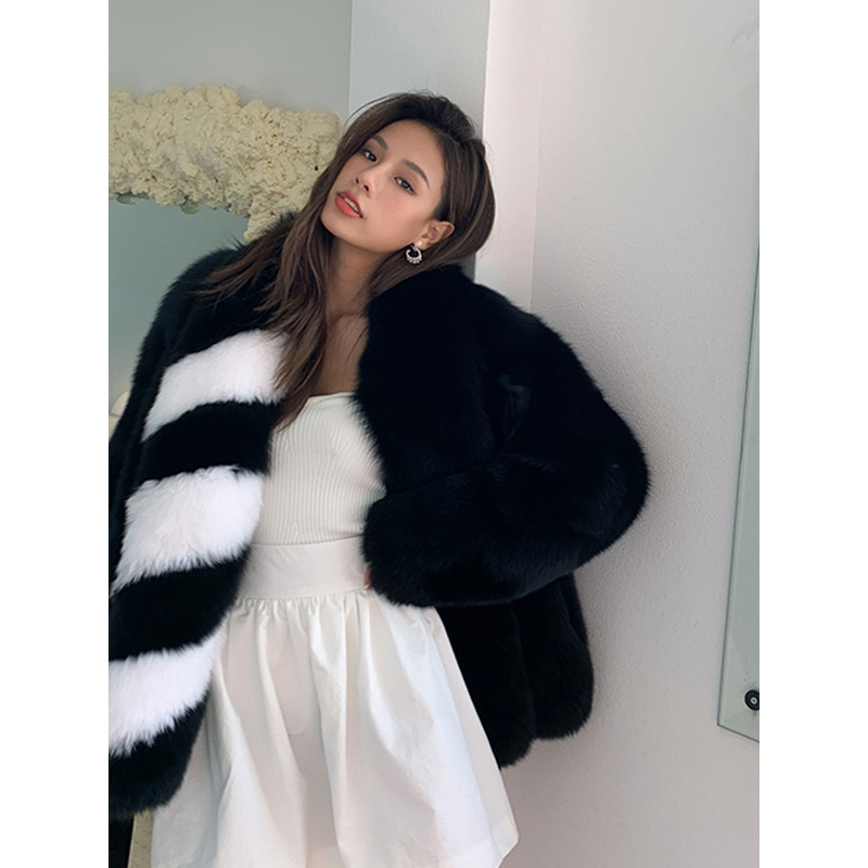 Luxury Whole Skin Real Fox Fur Black Coat For Women Warm Winter Fur Overcoat Y2K Style Striped Colla