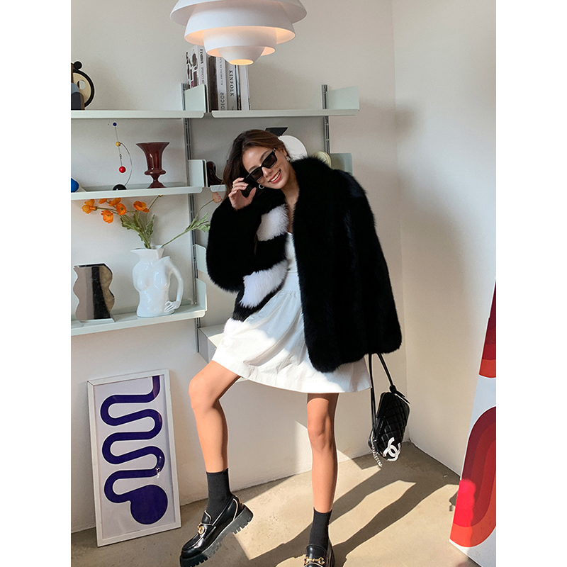 Luxury Whole Skin Real Fox Fur Black Coat For Women Warm Winter Fur Overcoat Y2K Style Striped Colla