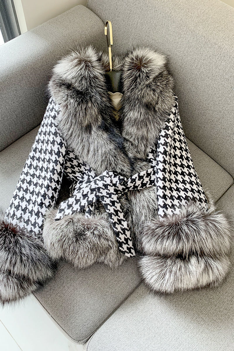 Wholesale Women Natural Fox Fur Coat Turn-Down Collar Long Sleeve Ladies Real Fur Jacket Winter Oute