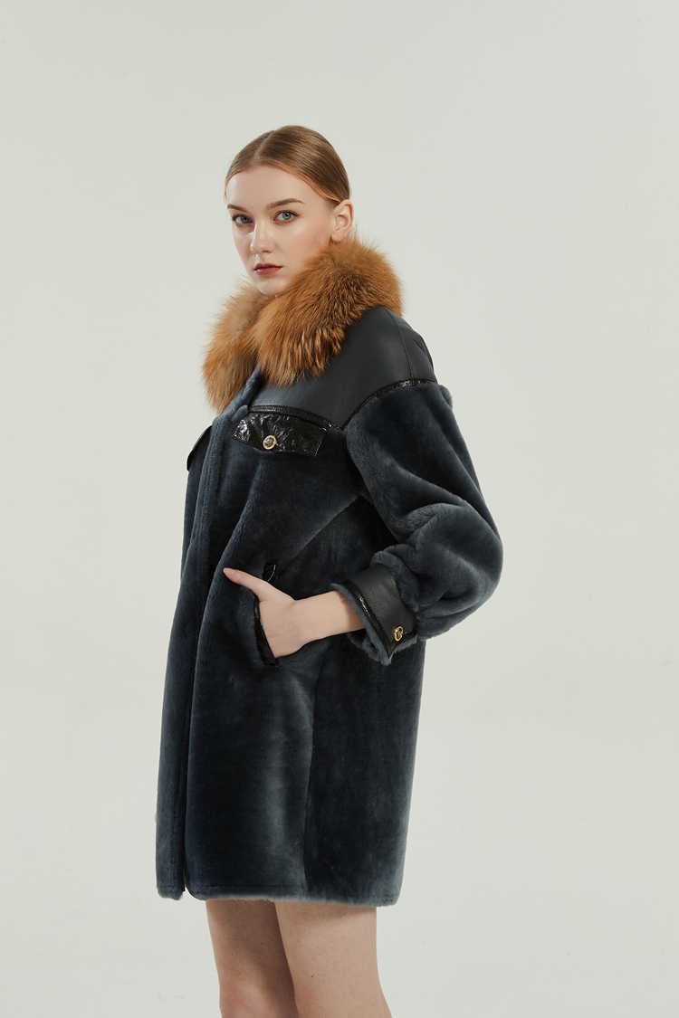 Hot Style Thick Fox Fur Lamb Leather Red Long with Fox Fur Collar Women's Sheep Fur Coat