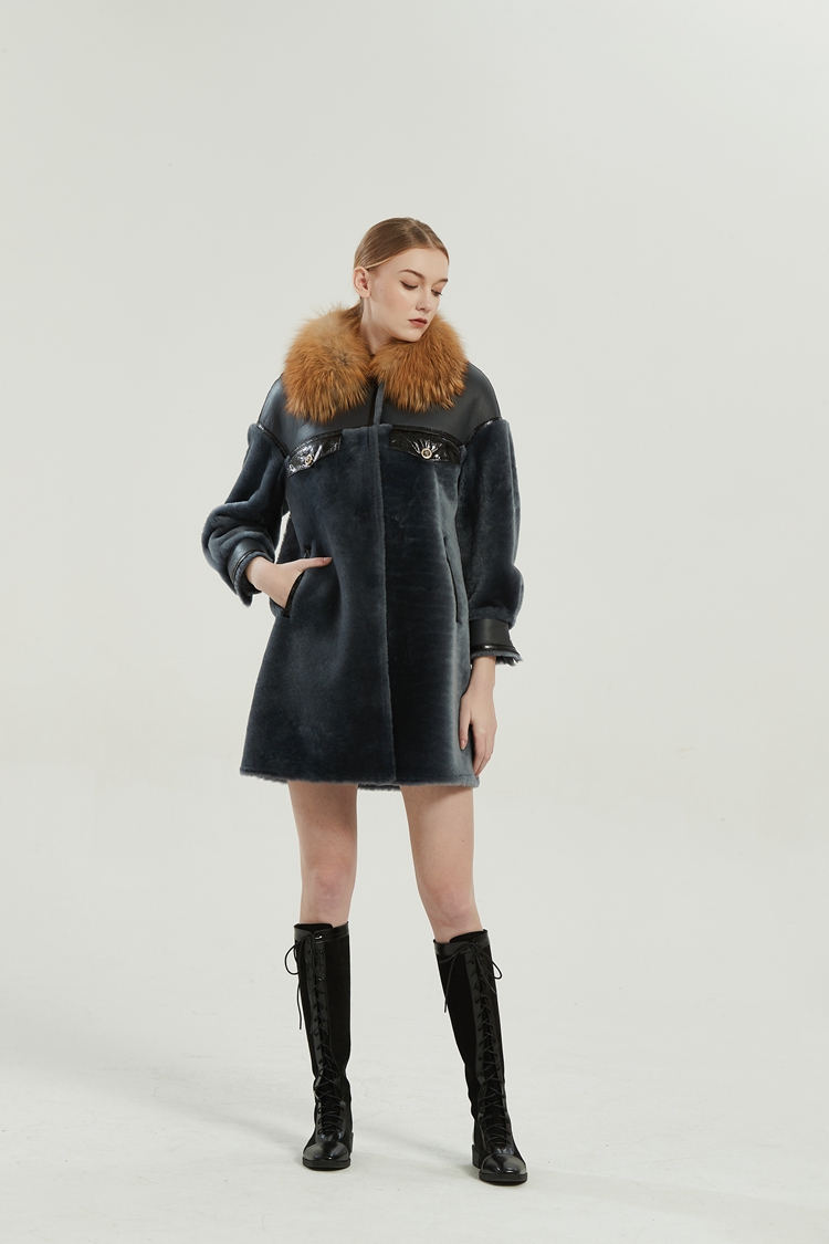 Hot Style Thick Fox Fur Lamb Leather Red Long with Fox Fur Collar Women's Sheep Fur Coat