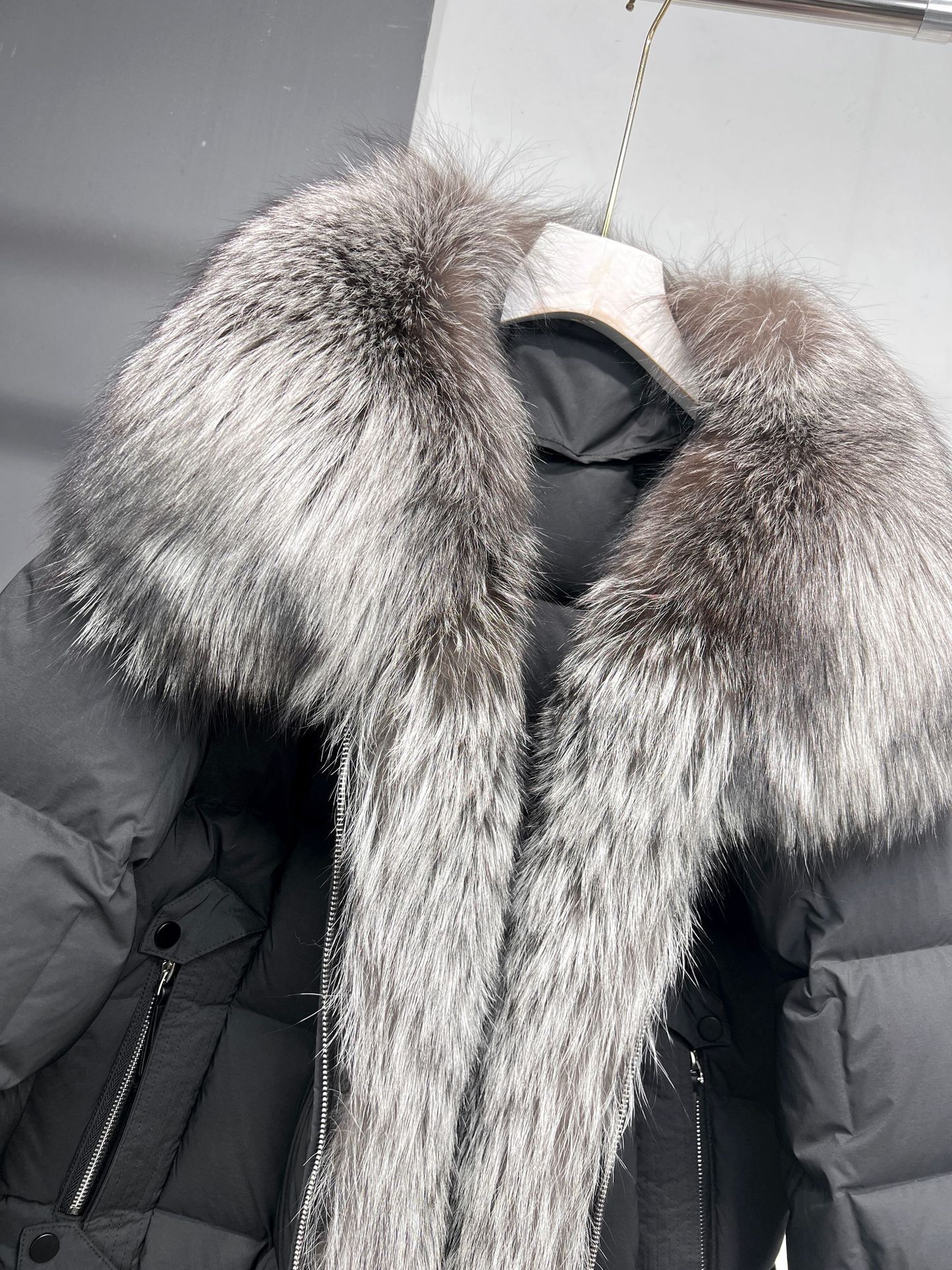 2023 autumn/winter fur coat fox big fur collar front white goose down jacket women's long style