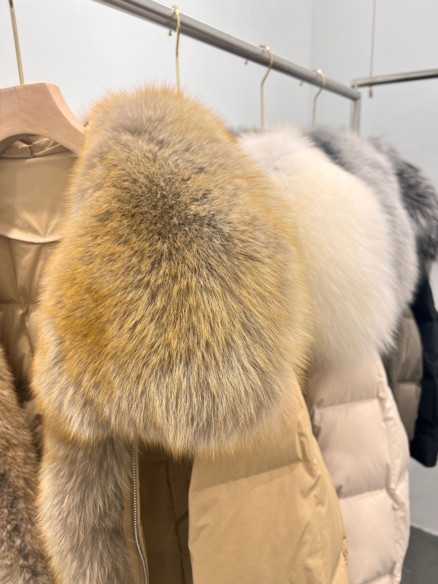 2023 autumn/winter fur coat fox big fur collar front white goose down jacket women's long style