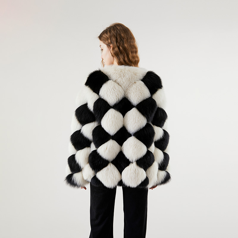 Factory Supply Attractive Price Fashionable Jacket Custom womens coats with fur