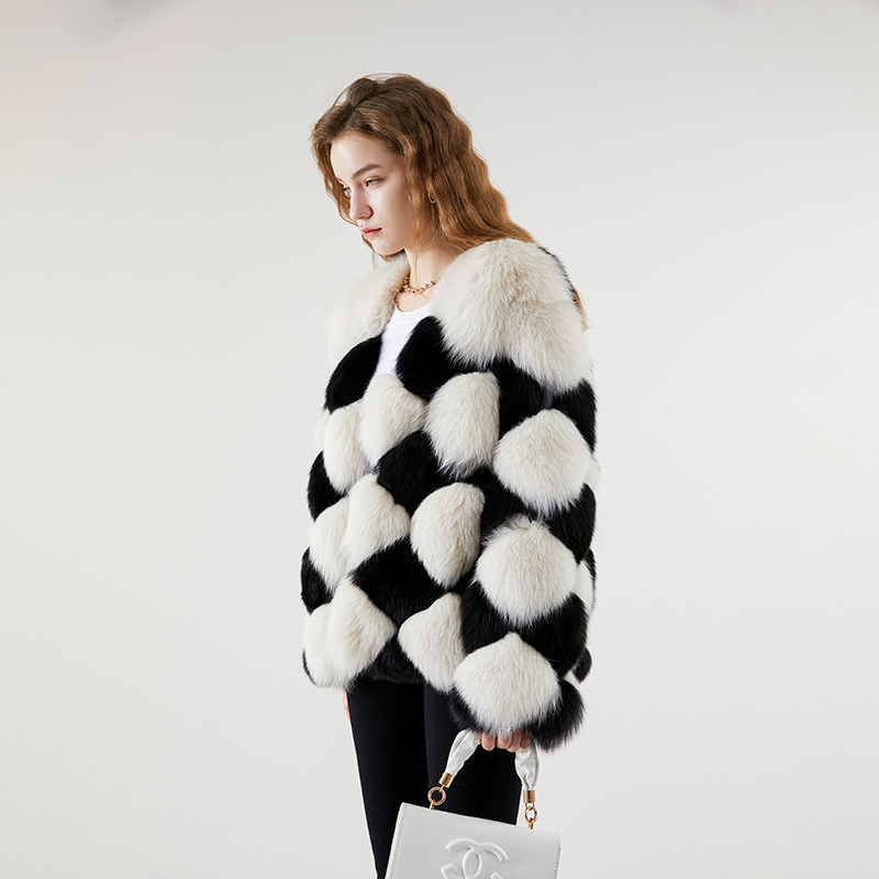Factory Supply Attractive Price Fashionable Jacket Custom womens coats with fur