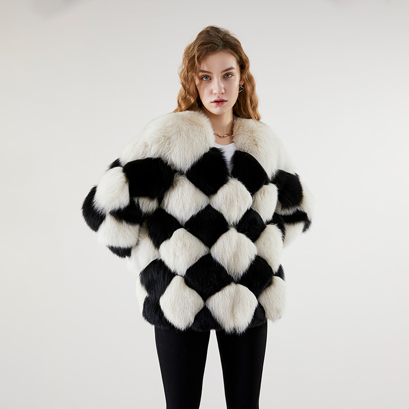 Factory Supply Attractive Price Fashionable Jacket Custom womens coats with fur