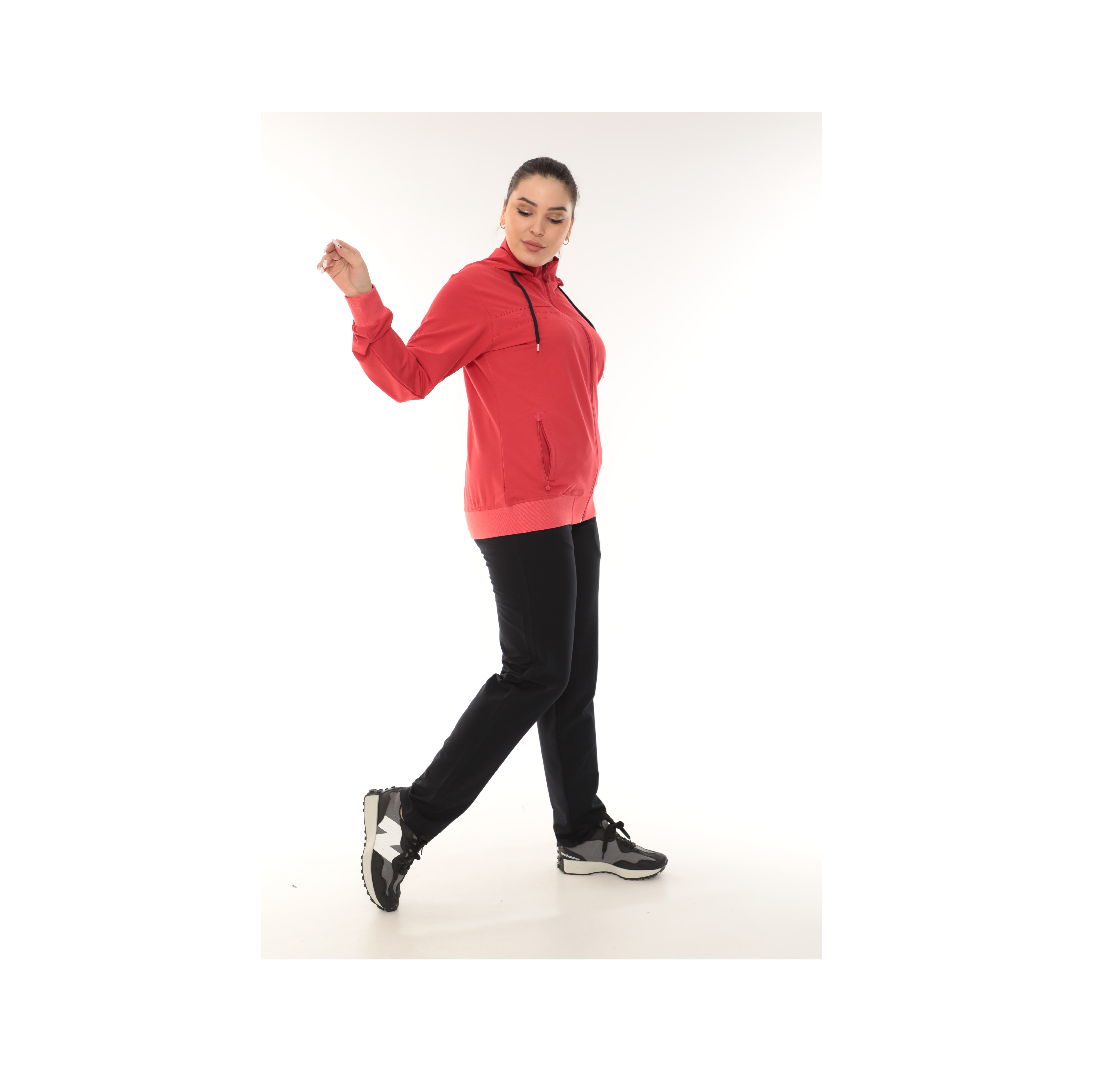2022 New Customized Cotton Best Quality Sports Tracksuitset Jogger Set Clothes For Women  - Made in 