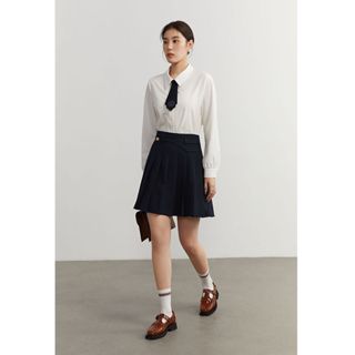 Single beam of large size women's clothing city campus show thin pleated skirts
