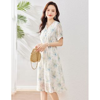 The Vatican and tendril tea French v-neck broken beautiful dress temperament wom