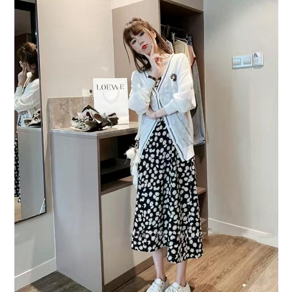 Korean Fashion Women dress Daisy Floral Dress Sling dress Black dress Long Dress Beach dress 现货 韩版 时