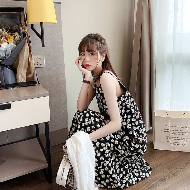 Korean Fashion Women dress Daisy Floral Dress Sling dress Black dress Long Dress Beach dress 现货 韩版 时