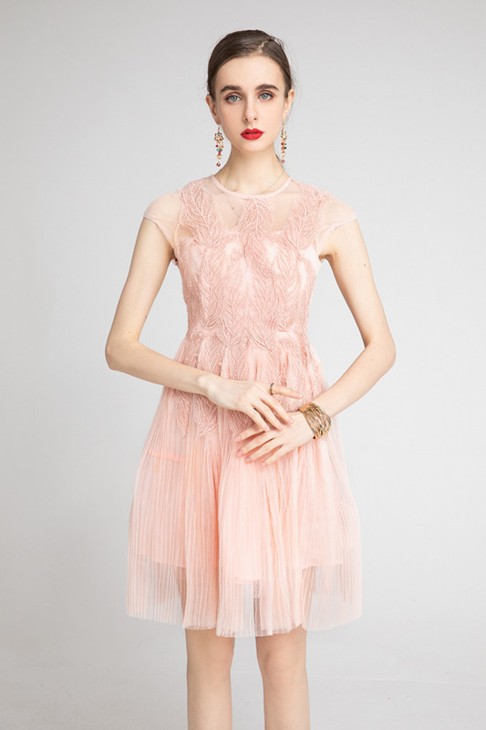 Europe High End Latest Women Party Clothes Mesh Leaf Embroider Pleated Elegant Black Pink Birthday C