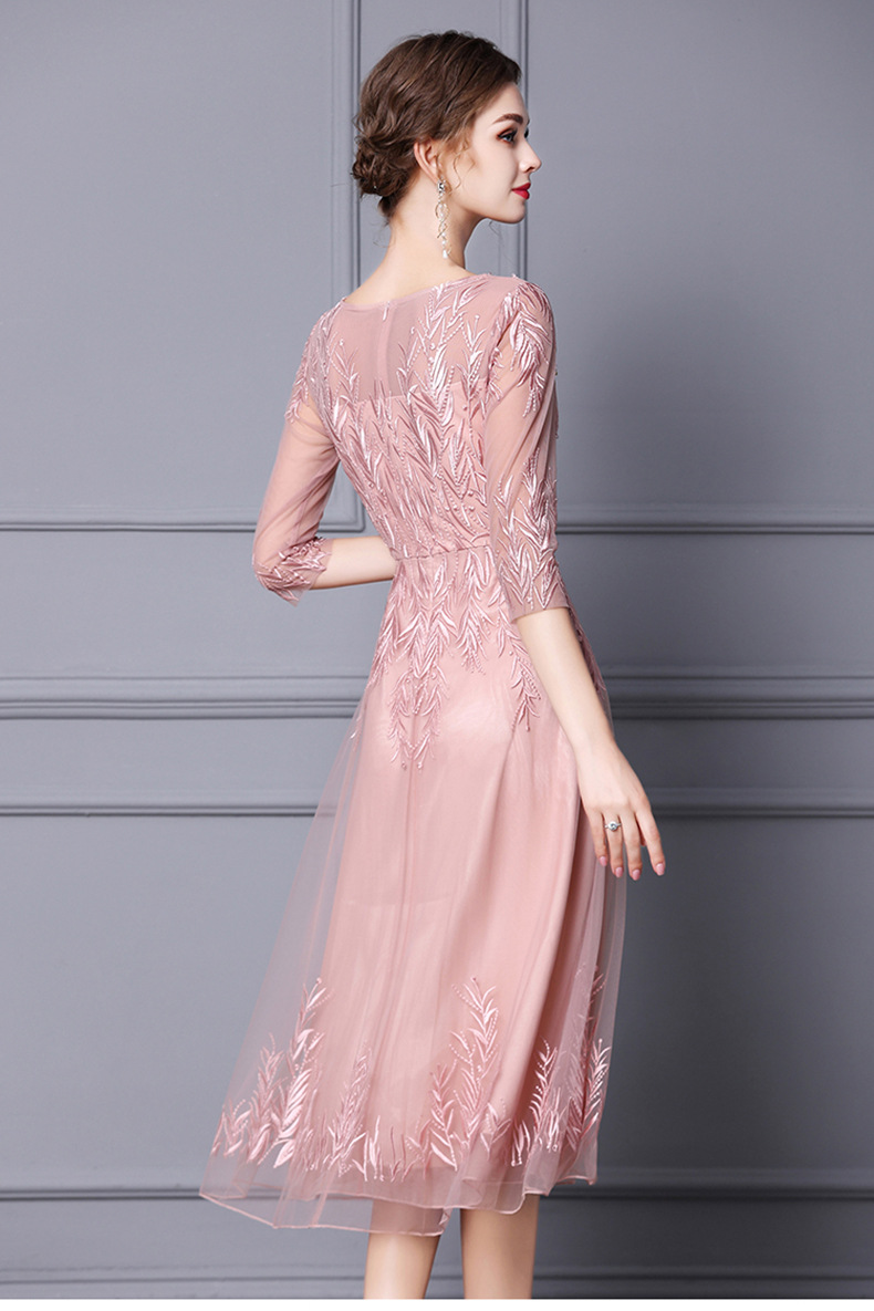 2021 Elegant fashion Summer Dress With beaded embroidery Mid length formal dress dress