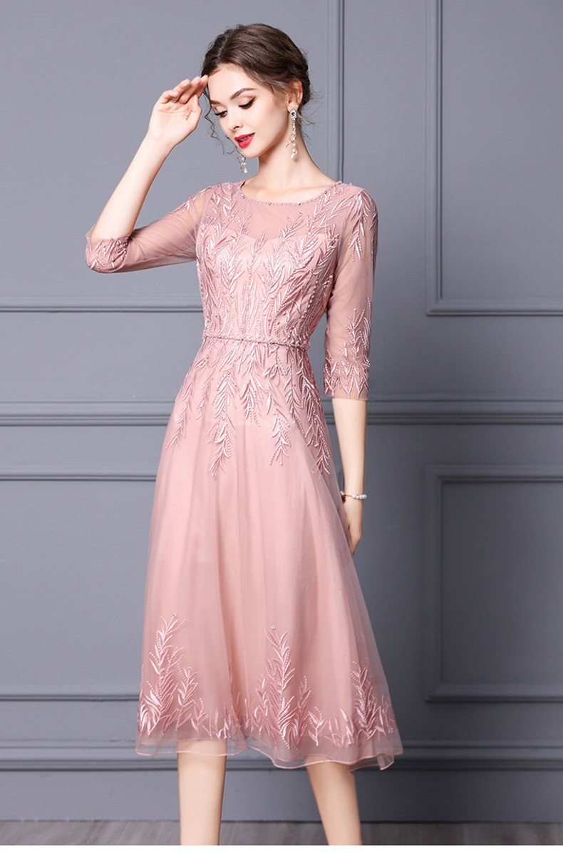 2021 Elegant fashion Summer Dress With beaded embroidery Mid length formal dress dress