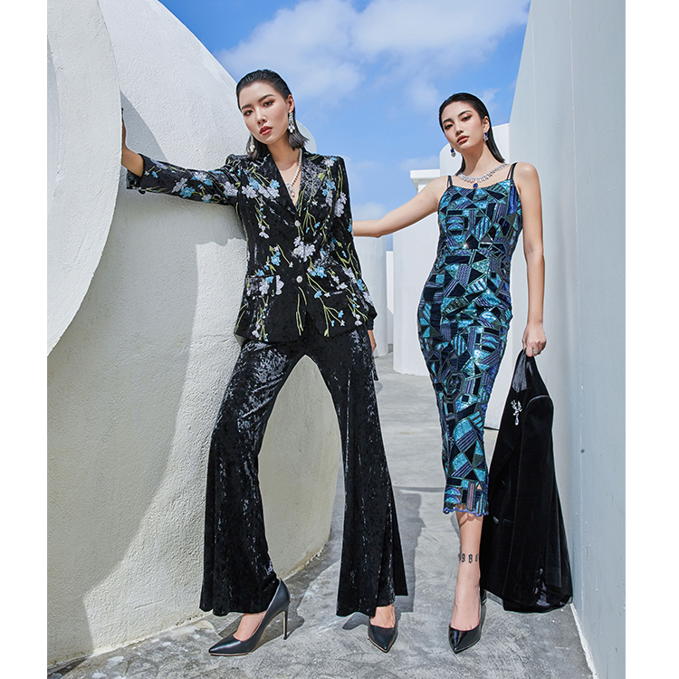 Low Quantity OEM High End Market Boutique Dress Elegant Customized Crystal Design Casual Woman Dress