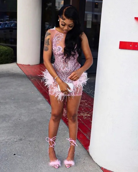 Wholesale Hand Make Feather Mini Dress Clubwear Rhinestone Night Dresses 2022 Birthday Sexy Women Di