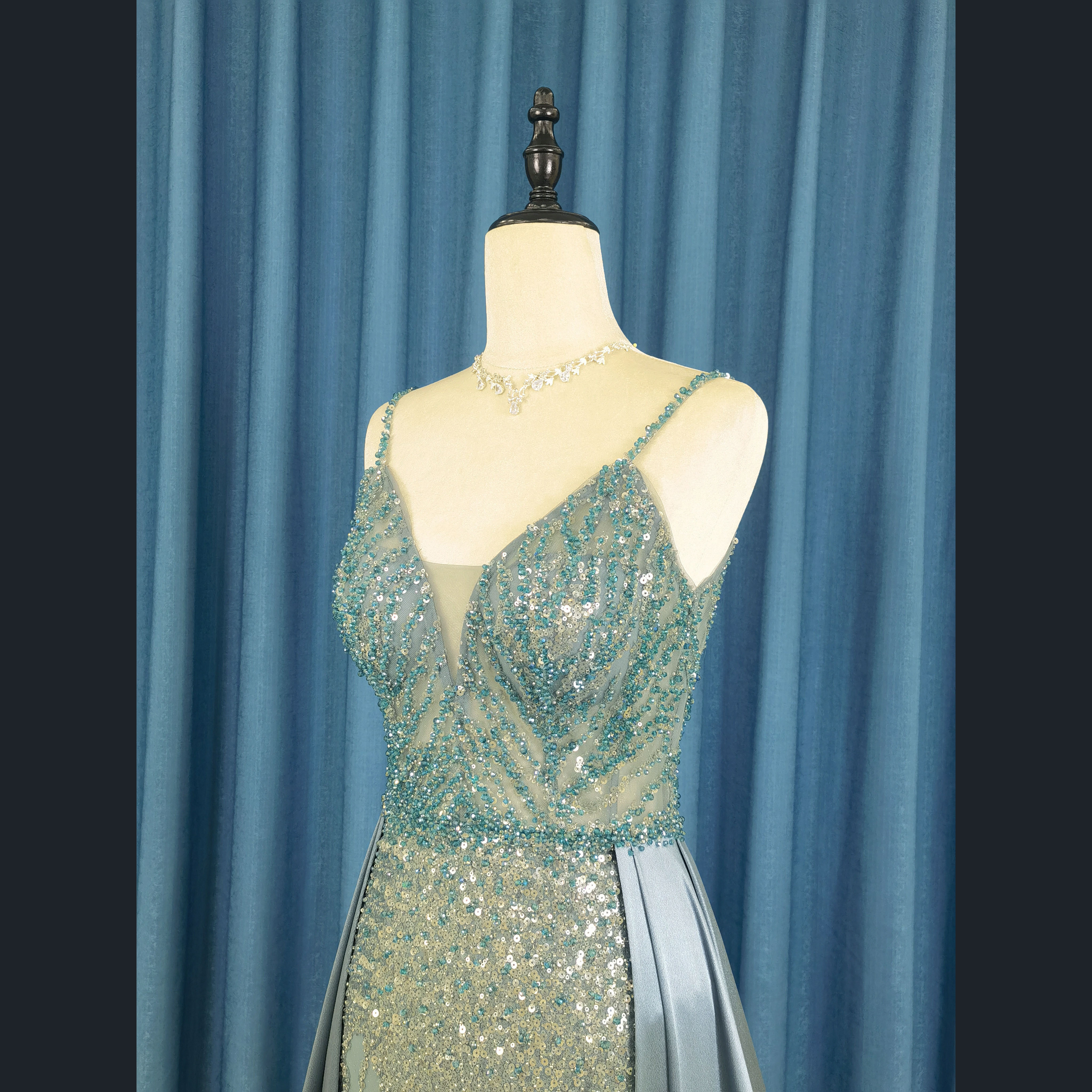 New Design 2022 Luxury Lace Strap Sexy Prom Dinner Dress Plus Size Elegant Women Evening Dress