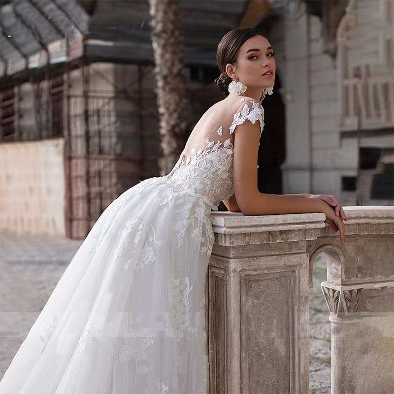 S1317F   2022  New sexy tube top v-neck floating yarn off-shoulder lace mermaid wedding dress bridal