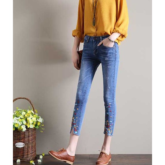 Floral embroidery ripped jeans Blue Casual Pants
