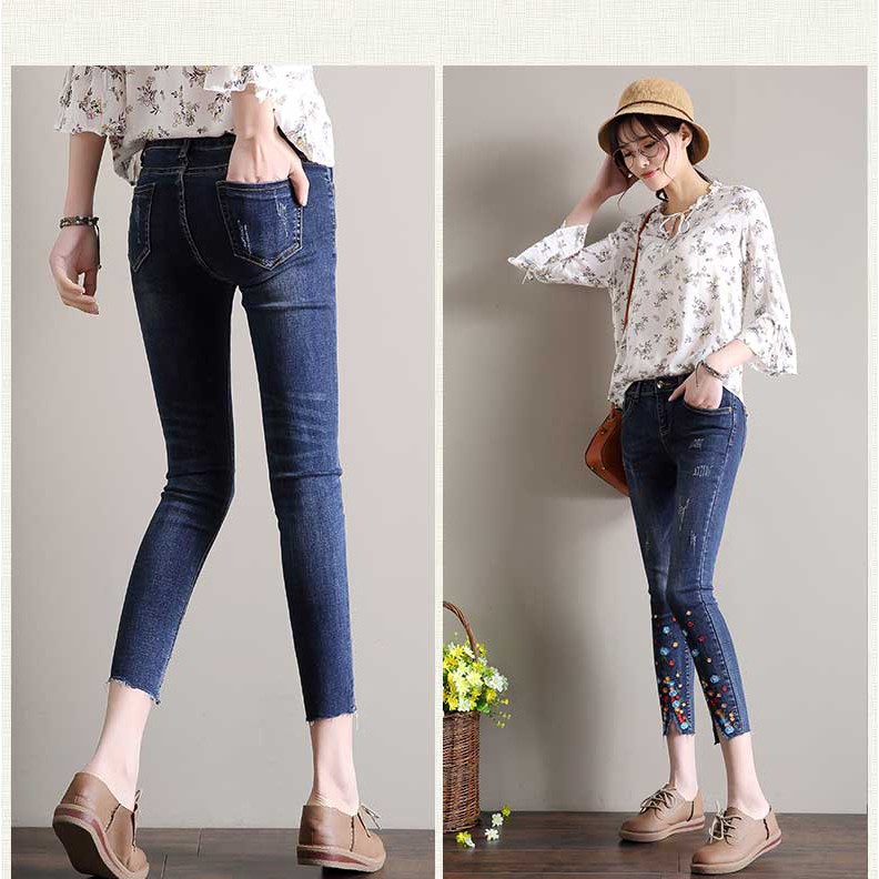 Floral embroidery ripped jeans Blue Casual Pants