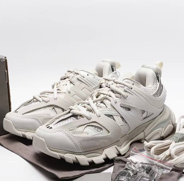 Top Quality New Arrival Luxury Famous Brands Sneaker Shoes Accept Customized Brand Logo Fashion Waki
