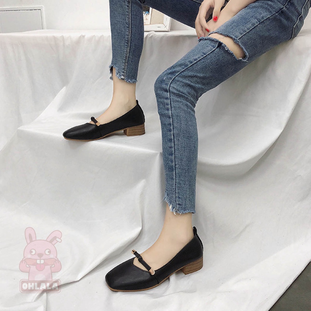 READY STOCKOLL Women Sandal Flat Women Shoe Kasut Perempuan Office Girl OL Kasut Slipper Shoe Lady F