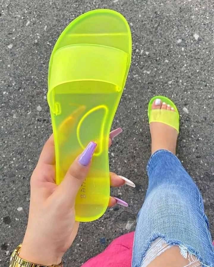 2022 Popular Women's slippers custom designer slid