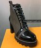 Women Designer Boots Martin Desert Boot Flamingos Love Arrow 100% Real Leather Medal Coarse Non-Slip