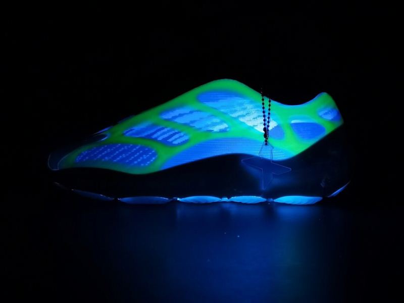 Factory Price Original Yezzy  700 V3 Running Sneakers Men Shoe Fashion Comfortable Sports Putian Lux