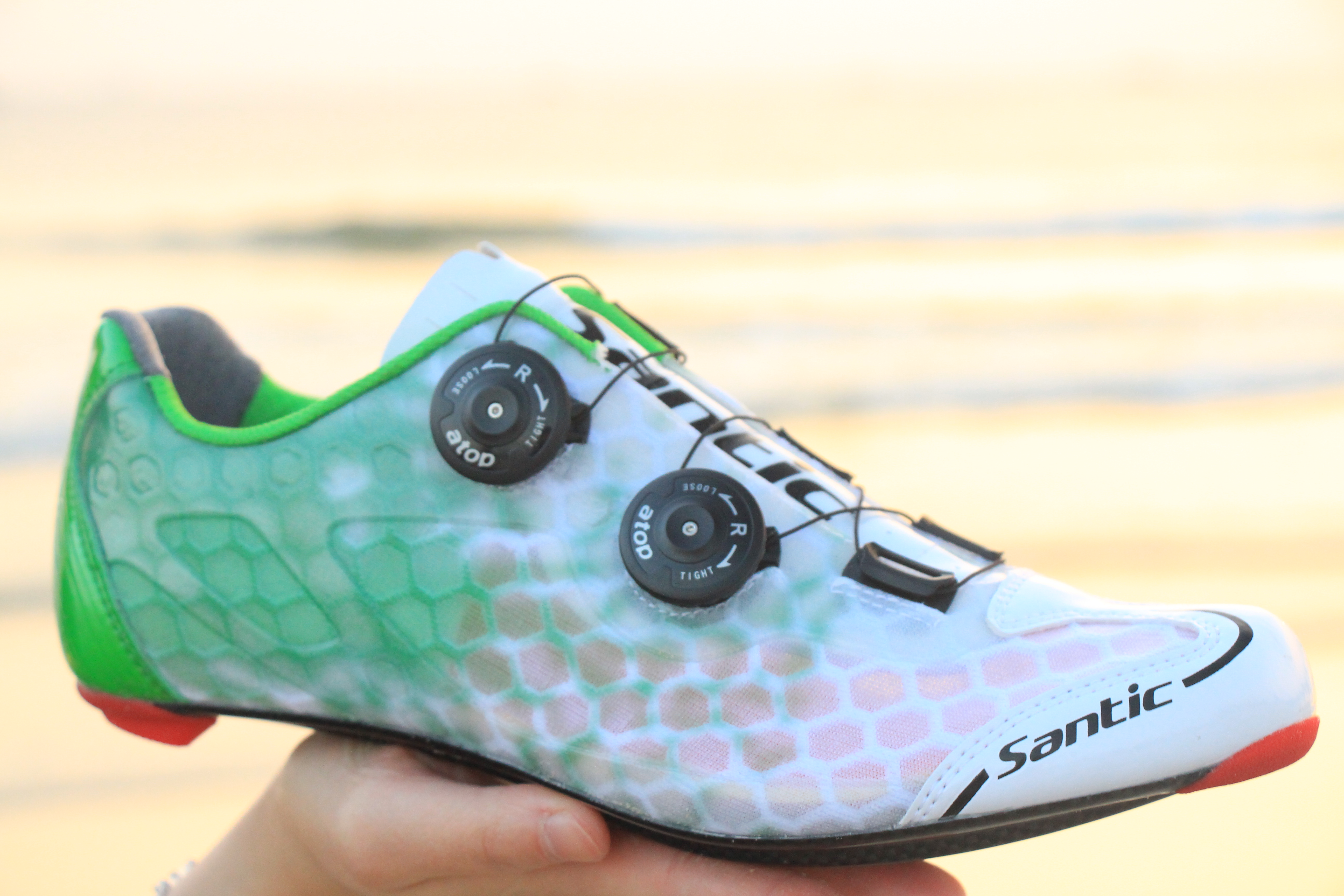 SANTIC Level 10 Carbon Fiber Ultralight Cycling Shoes Road Bicycle Sneakers Men's Pro Racing Zapatil