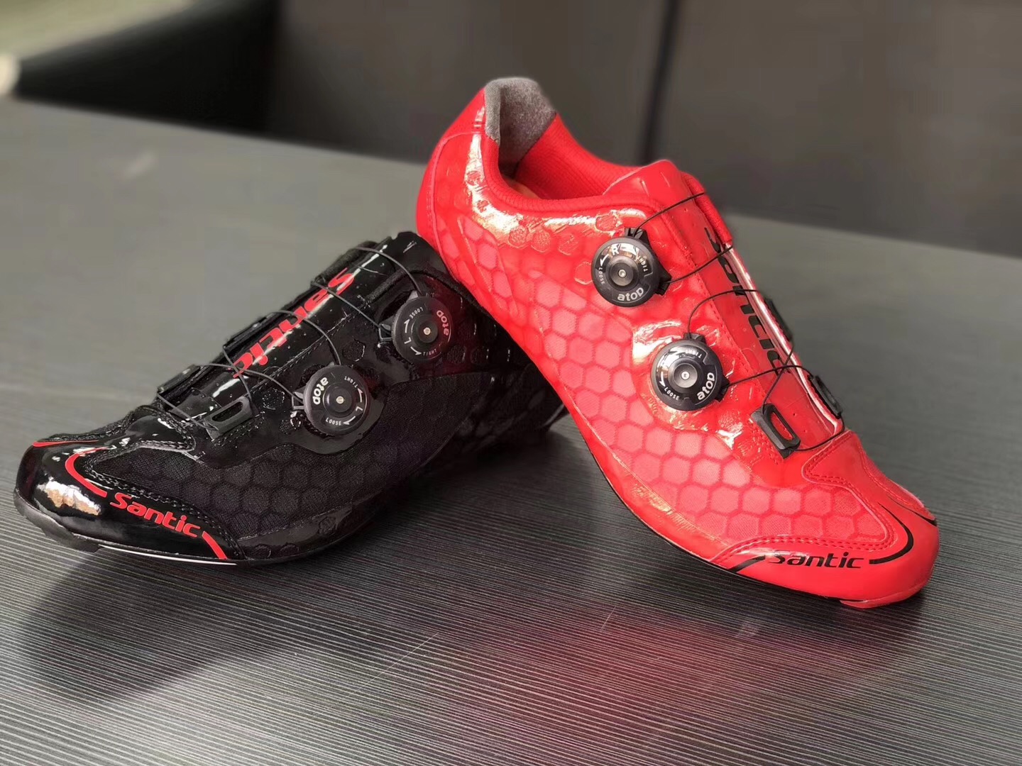 SANTIC Level 10 Carbon Fiber Ultralight Cycling Shoes Road Bicycle Sneakers Men's Pro Racing Zapatil