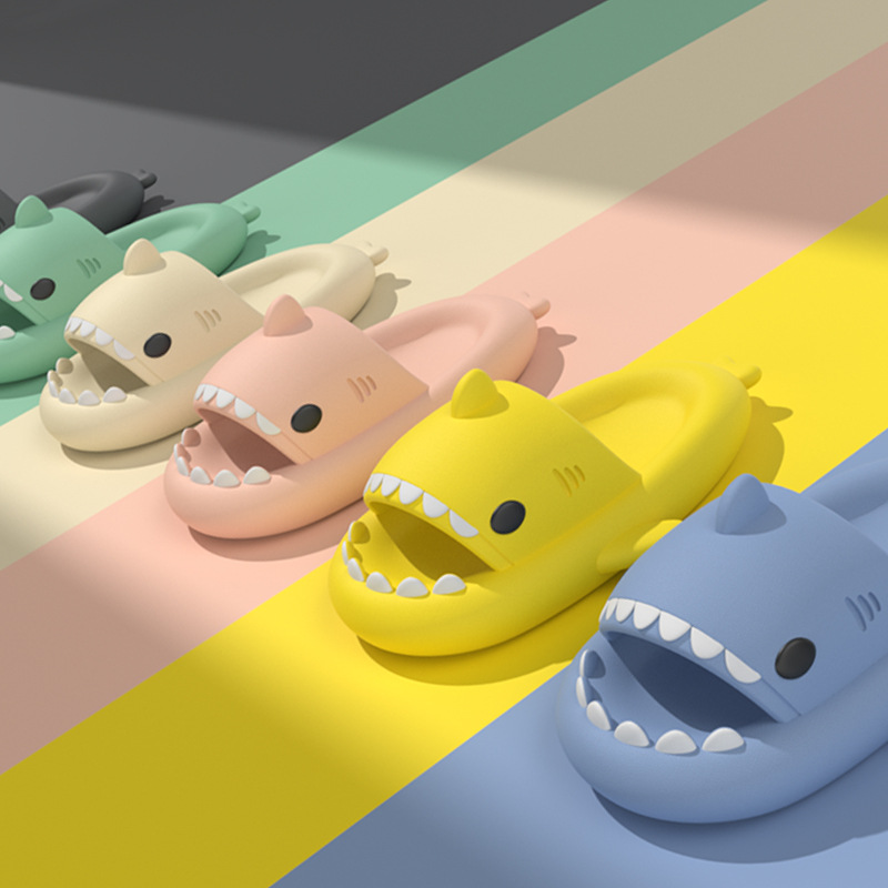 4CM Soft Man Women Shark Slippers Summer Beach Sli
