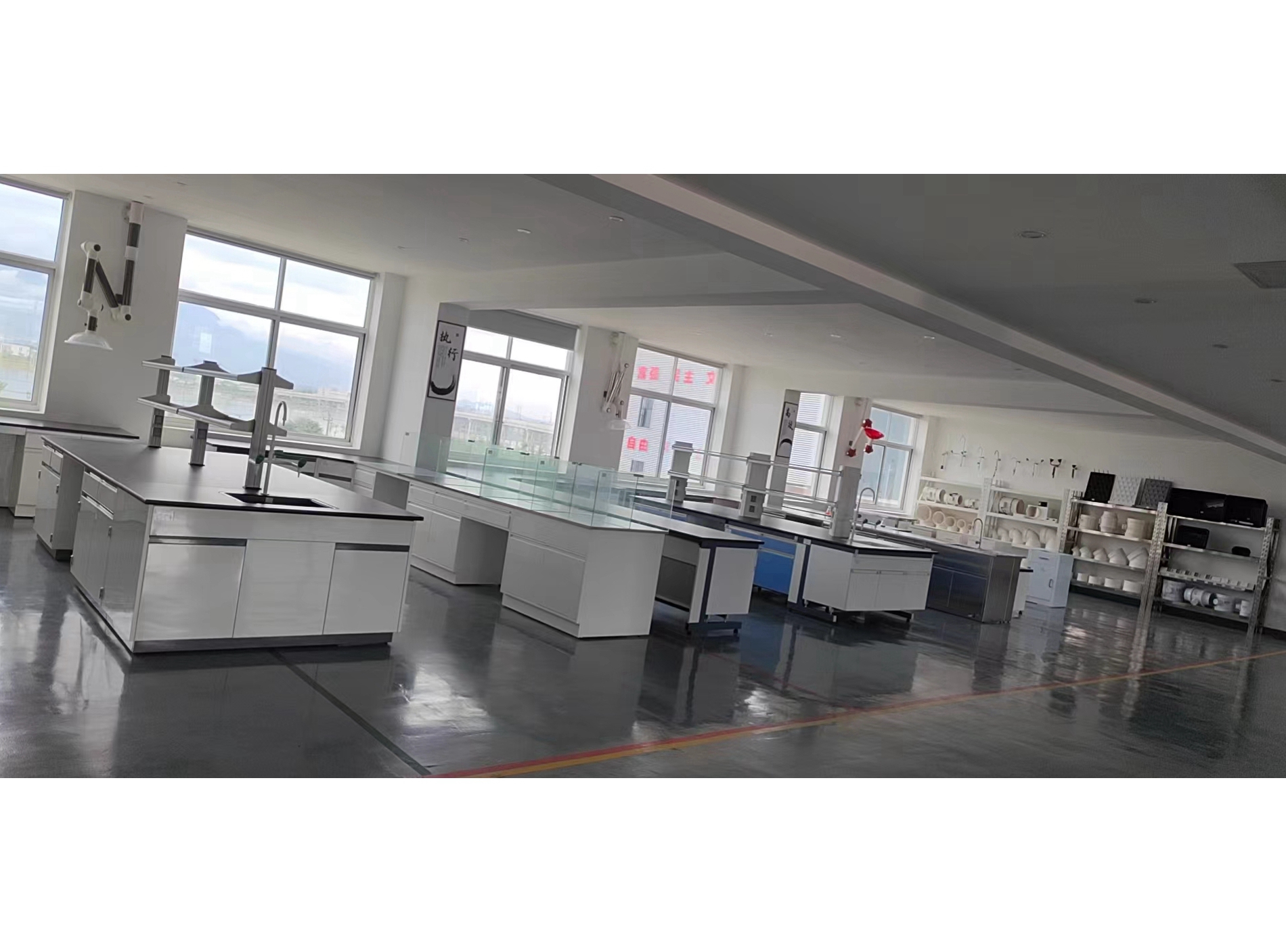 All steel Bench Top Middle Table Central Laboratory Workstation With Drawers