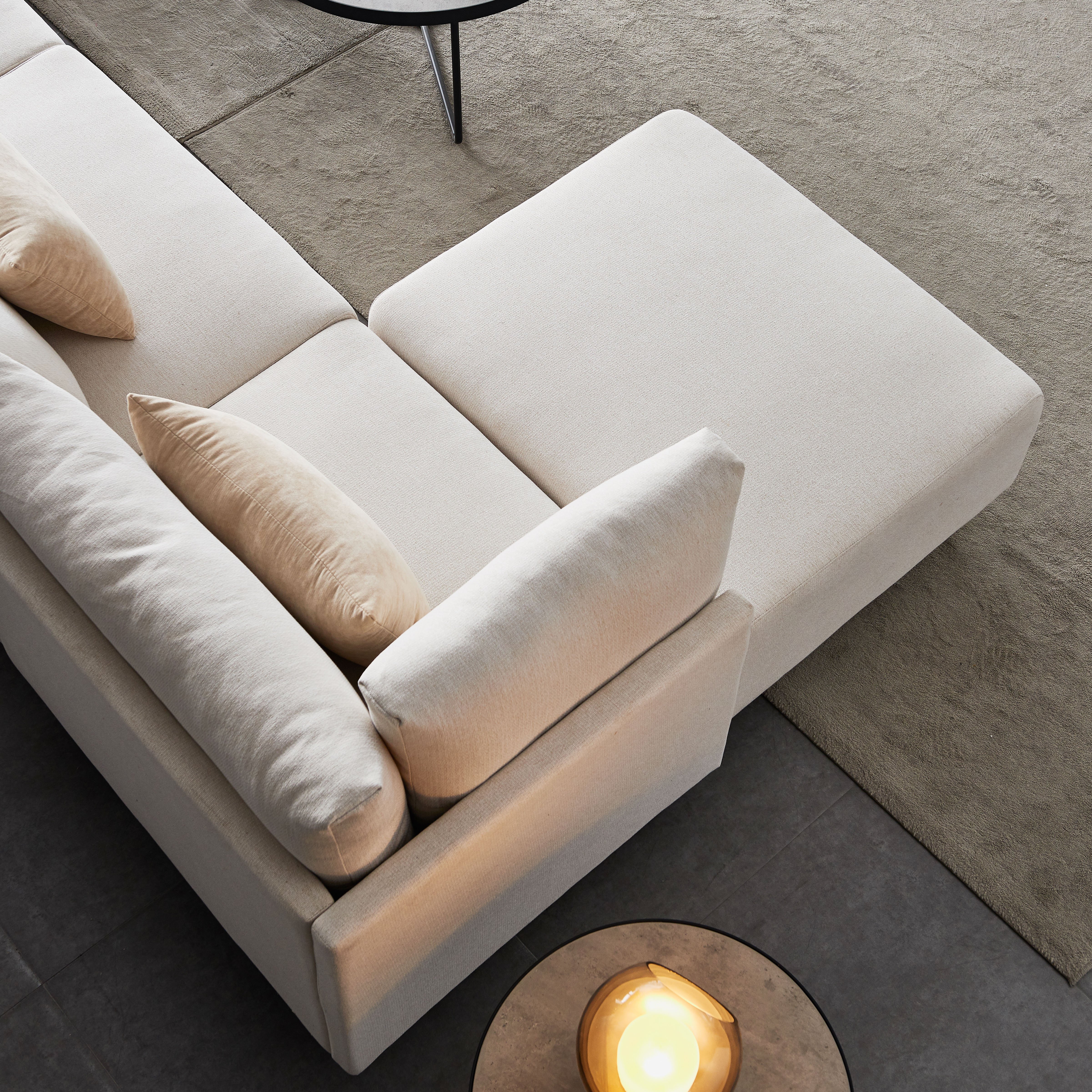 Hot Sale Modern Linen U Shape Modular Sofa with Ottoman Living Room Furniture