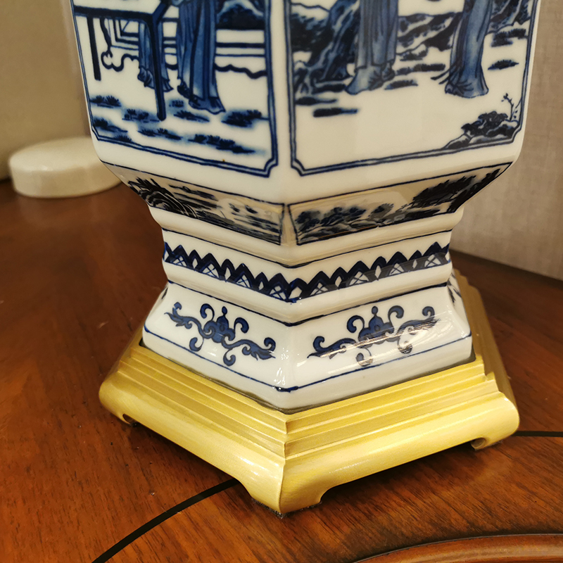 Modern blue and white porcelain ceramic table lamp bedside lamp with copper base