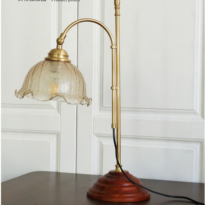 Retro European Style Bed Lamp Bedroom Lampara Europea De Mesa Elegant Mid Century Table Lamp