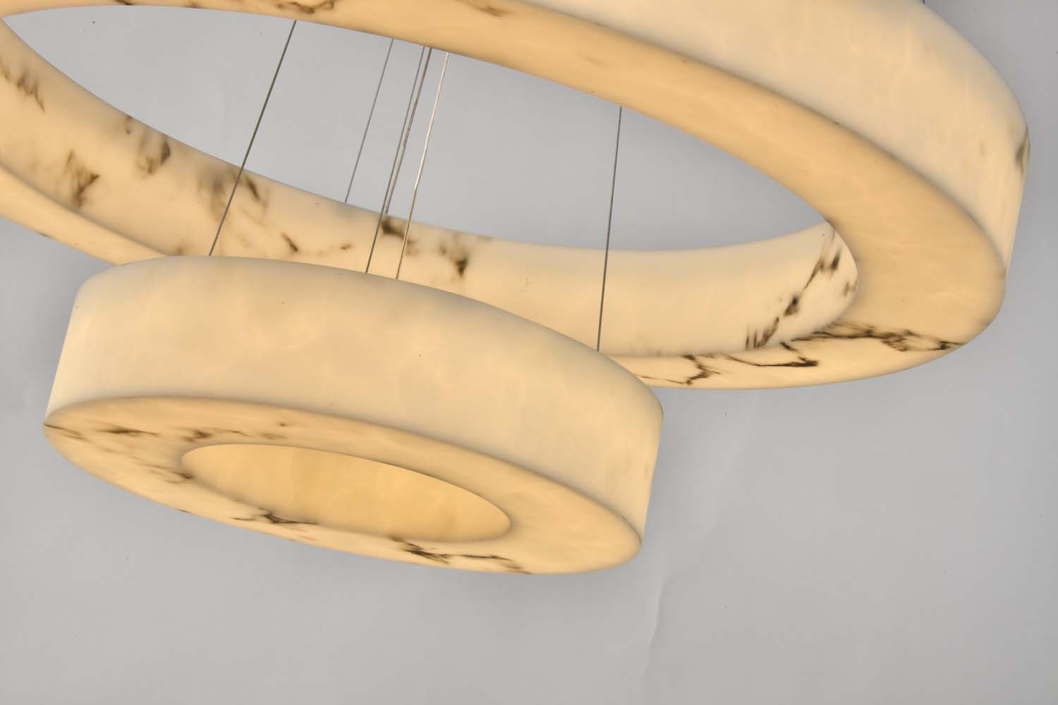 2022 new modern designer art deco luxury LED alabaster ring chandelier pendant lamp for home living 