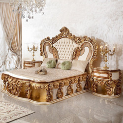 Hand Made Carved Solid Wood Beds Furniture Super King Size Bed Royal Design European Golden Bedroom 
