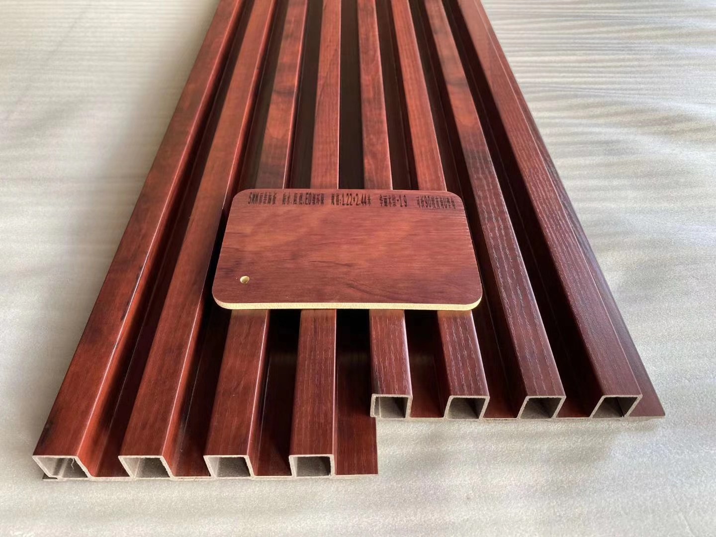 Wooden Grain PVC Wpc Wall Panels Designs for Decor