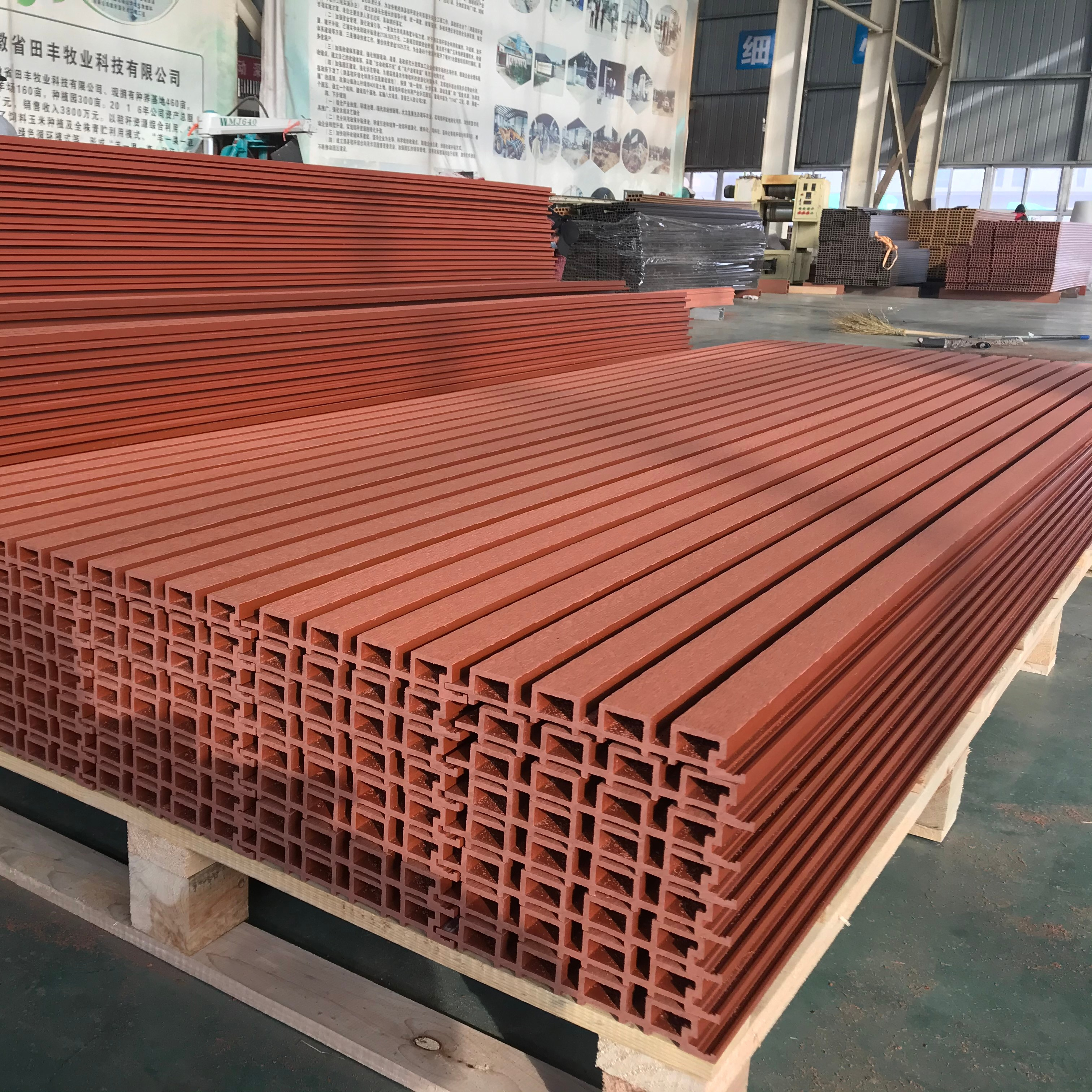 High quality waterproof wpc wall cladding for exte