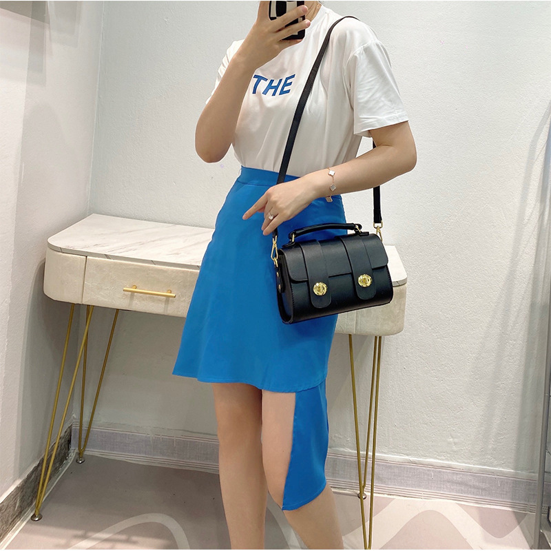 2022 Trendy Fashion Brand Contrast Color Messenger