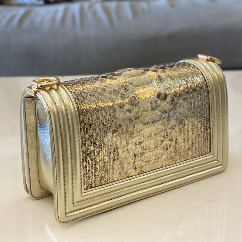 22 classic small boy leather embossed snake pattern flap bag gold buckle shoulder chain hand-held me