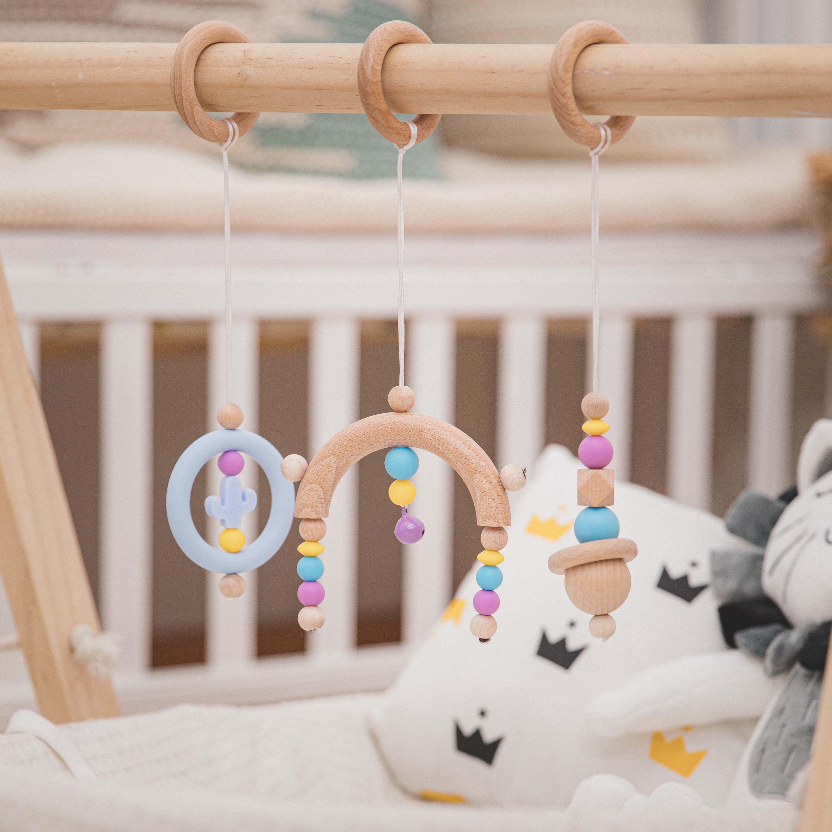 Cartoon Wooden Baby Gym Rack Hanging Baby Playing 