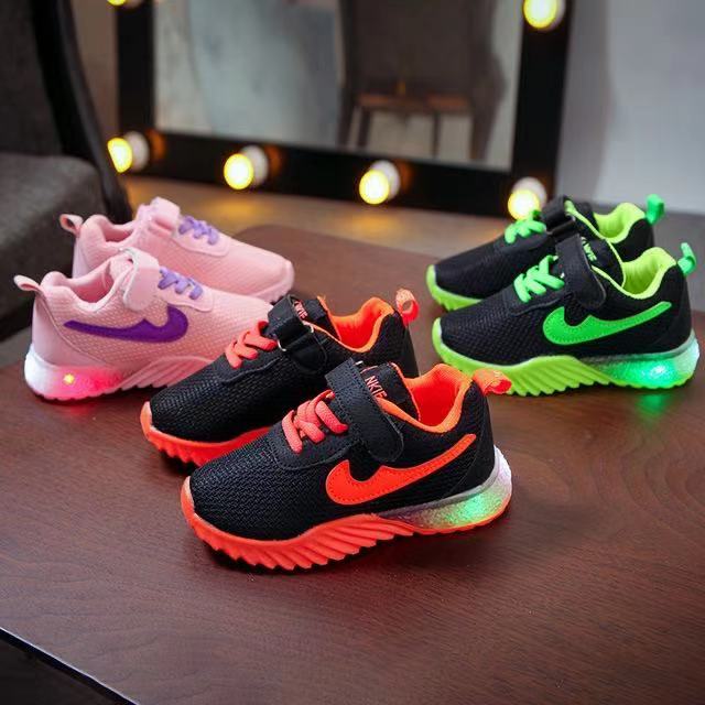 Wholesale Butterfly LED Light Children's Casual Sh